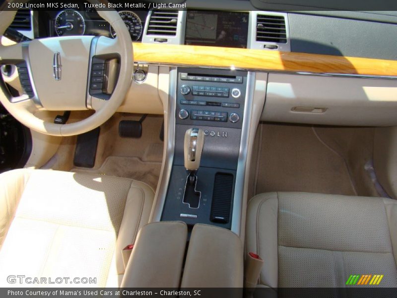 Tuxedo Black Metallic / Light Camel 2009 Lincoln MKS Sedan
