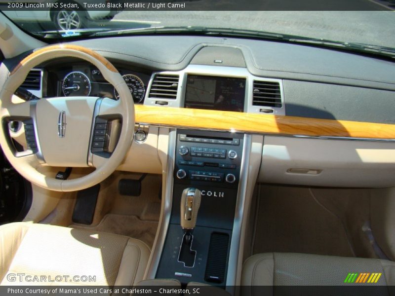 Tuxedo Black Metallic / Light Camel 2009 Lincoln MKS Sedan