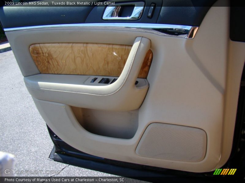 Tuxedo Black Metallic / Light Camel 2009 Lincoln MKS Sedan