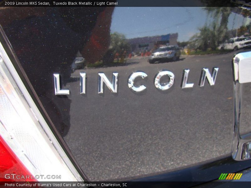 Tuxedo Black Metallic / Light Camel 2009 Lincoln MKS Sedan