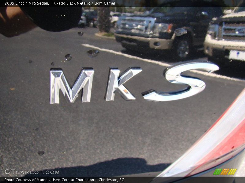 Tuxedo Black Metallic / Light Camel 2009 Lincoln MKS Sedan