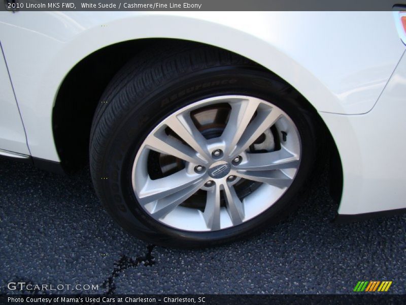 White Suede / Cashmere/Fine Line Ebony 2010 Lincoln MKS FWD