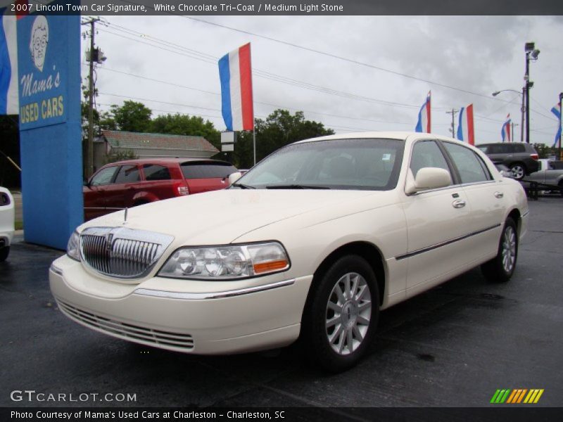 White Chocolate Tri-Coat / Medium Light Stone 2007 Lincoln Town Car Signature