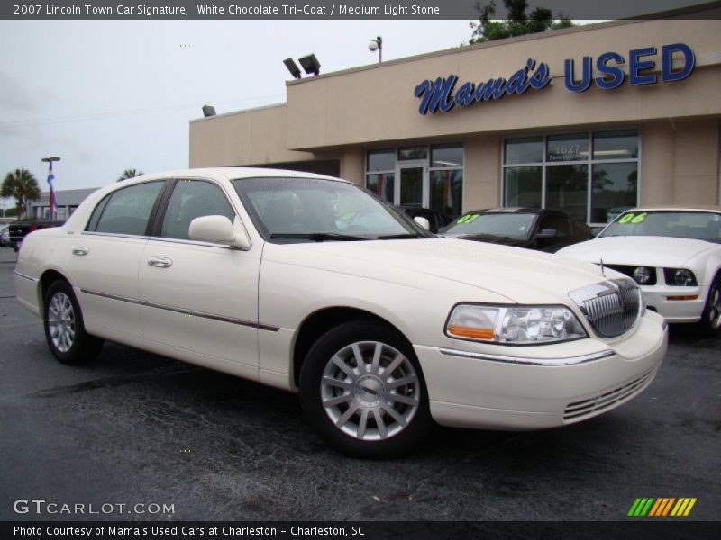White Chocolate Tri-Coat / Medium Light Stone 2007 Lincoln Town Car Signature