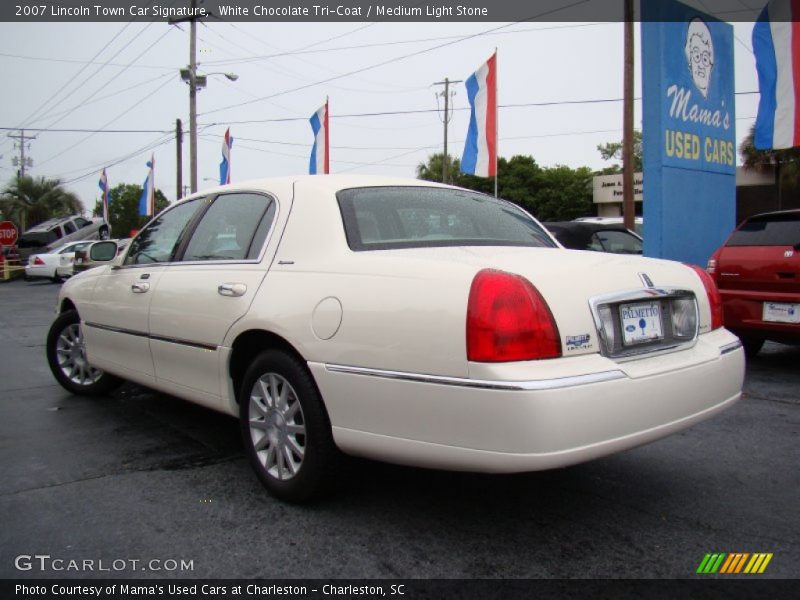 White Chocolate Tri-Coat / Medium Light Stone 2007 Lincoln Town Car Signature