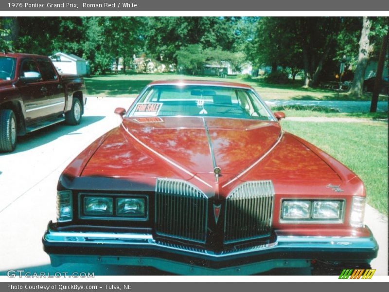 Roman Red / White 1976 Pontiac Grand Prix