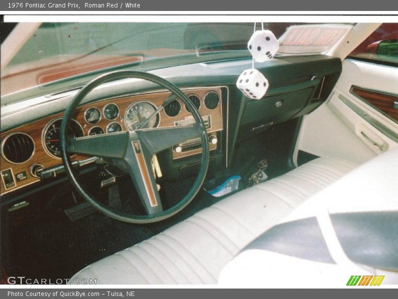 Roman Red / White 1976 Pontiac Grand Prix