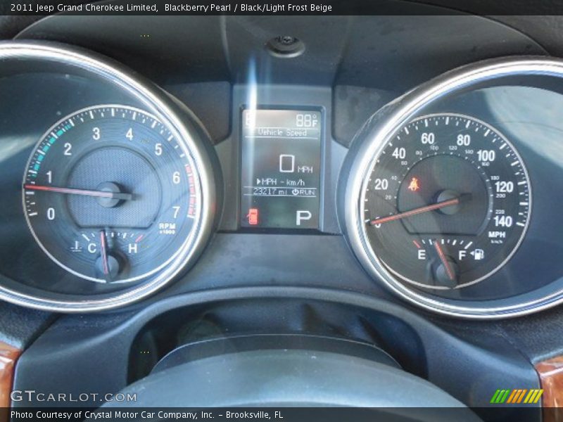 Blackberry Pearl / Black/Light Frost Beige 2011 Jeep Grand Cherokee Limited