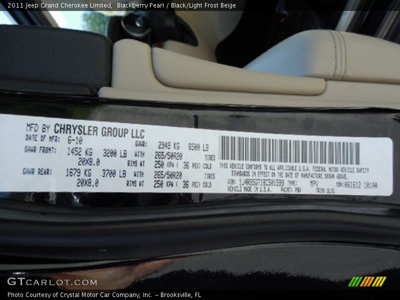 Blackberry Pearl / Black/Light Frost Beige 2011 Jeep Grand Cherokee Limited