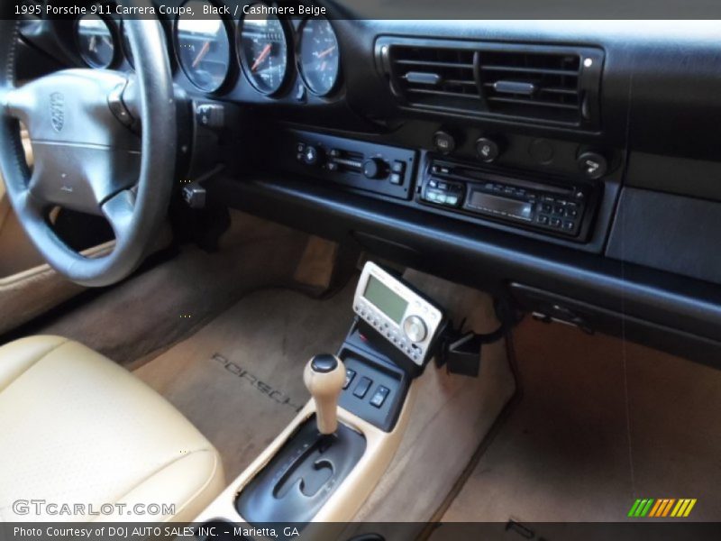 Dashboard of 1995 911 Carrera Coupe