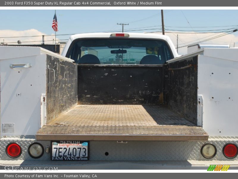 Oxford White / Medium Flint 2003 Ford F350 Super Duty XL Regular Cab 4x4 Commercial