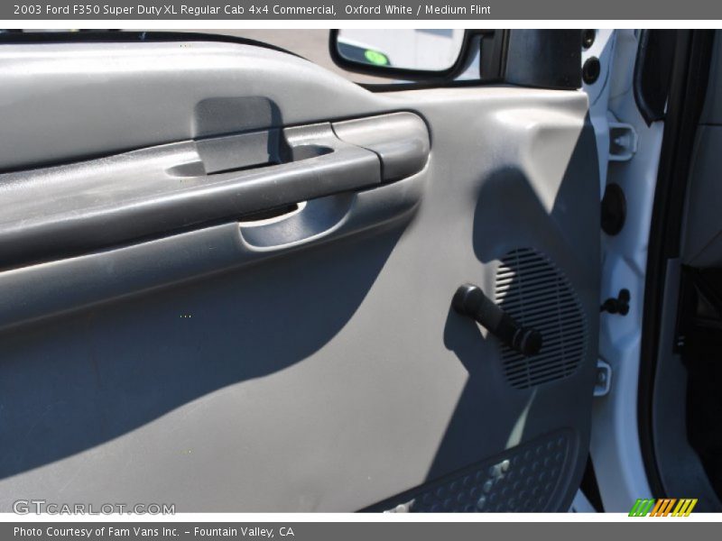 Oxford White / Medium Flint 2003 Ford F350 Super Duty XL Regular Cab 4x4 Commercial