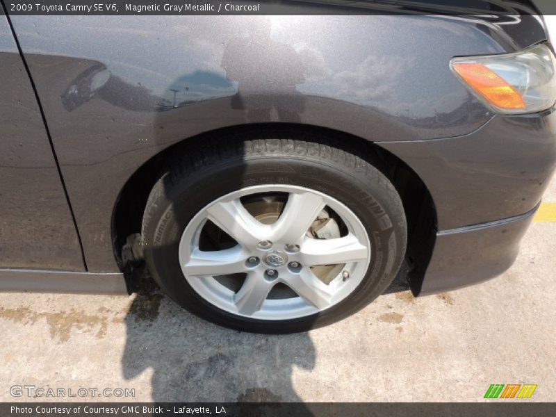 Magnetic Gray Metallic / Charcoal 2009 Toyota Camry SE V6