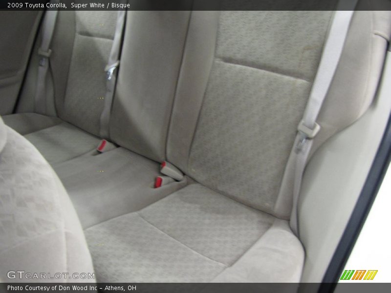 Super White / Bisque 2009 Toyota Corolla