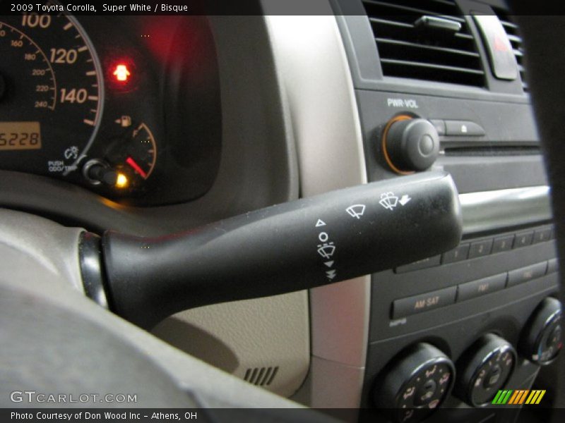 Super White / Bisque 2009 Toyota Corolla