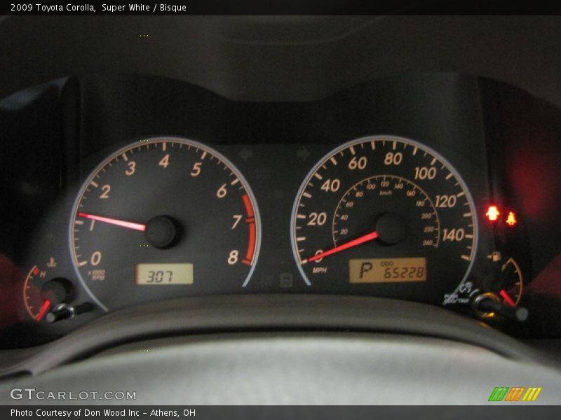 Super White / Bisque 2009 Toyota Corolla