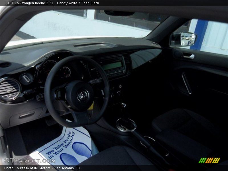 Candy White / Titan Black 2013 Volkswagen Beetle 2.5L