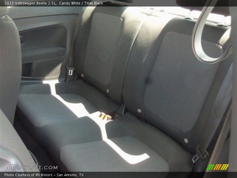 Candy White / Titan Black 2013 Volkswagen Beetle 2.5L