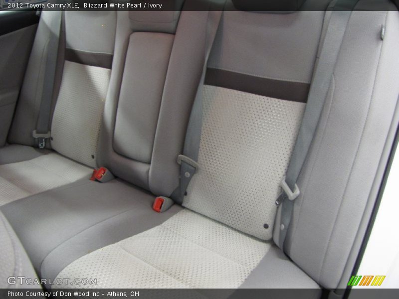 Blizzard White Pearl / Ivory 2012 Toyota Camry XLE