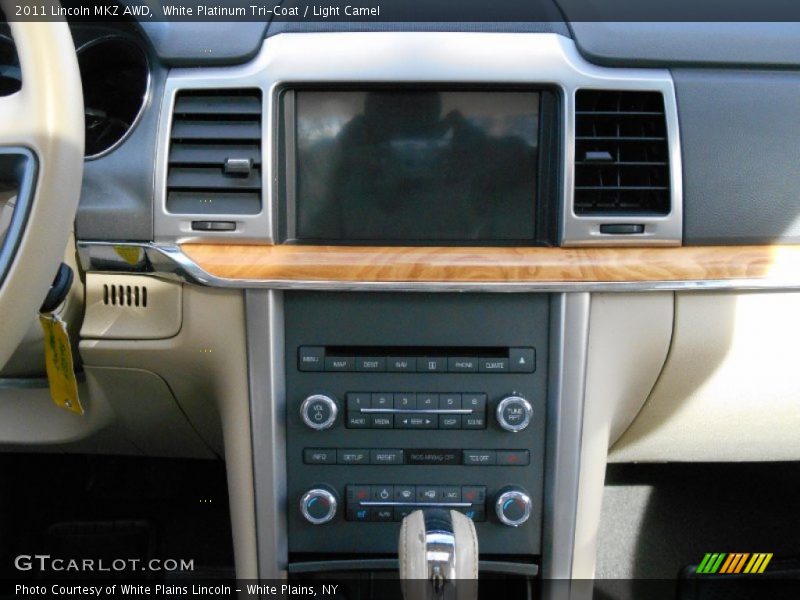 White Platinum Tri-Coat / Light Camel 2011 Lincoln MKZ AWD