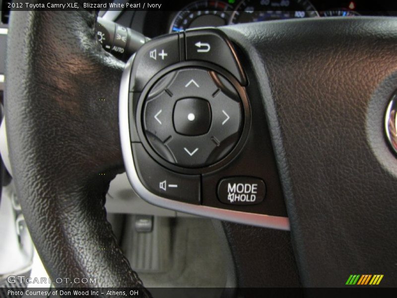 Blizzard White Pearl / Ivory 2012 Toyota Camry XLE