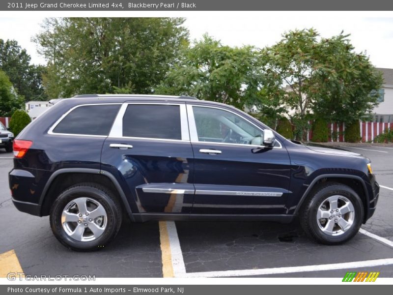 Blackberry Pearl / Black 2011 Jeep Grand Cherokee Limited 4x4