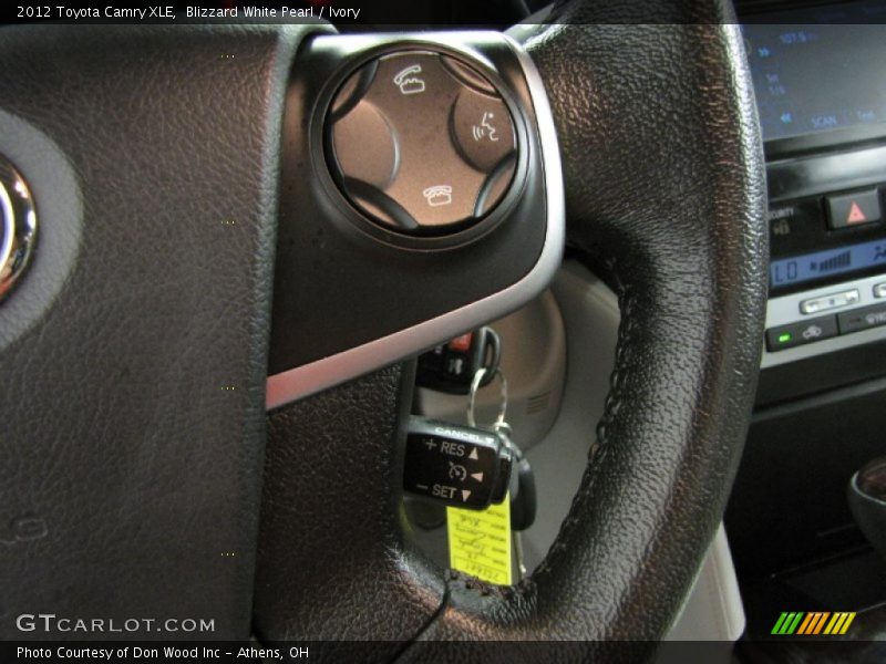Blizzard White Pearl / Ivory 2012 Toyota Camry XLE