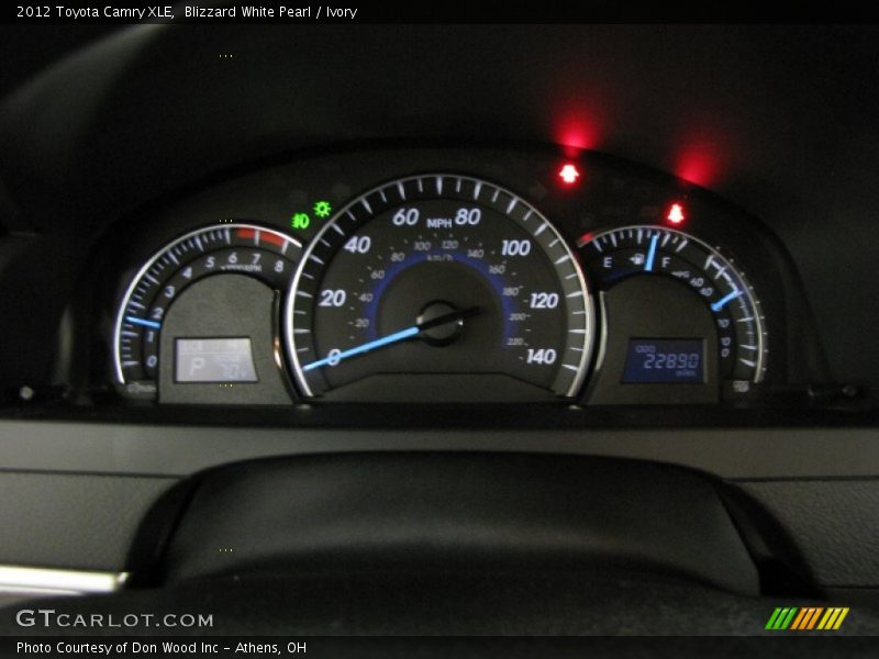 Blizzard White Pearl / Ivory 2012 Toyota Camry XLE