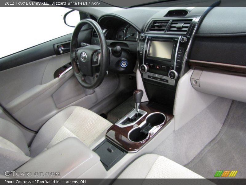 Blizzard White Pearl / Ivory 2012 Toyota Camry XLE