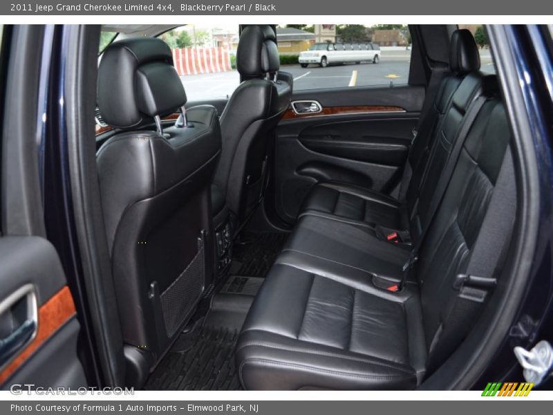 Blackberry Pearl / Black 2011 Jeep Grand Cherokee Limited 4x4