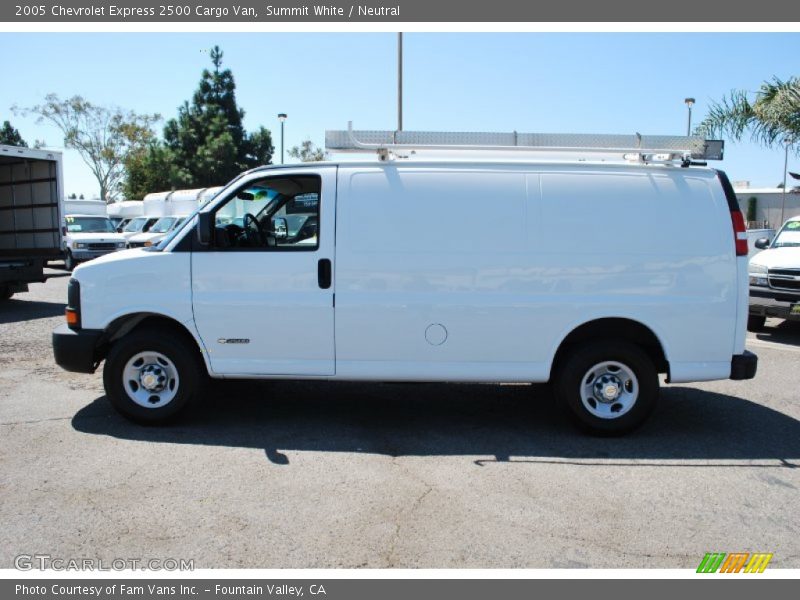 Summit White / Neutral 2005 Chevrolet Express 2500 Cargo Van