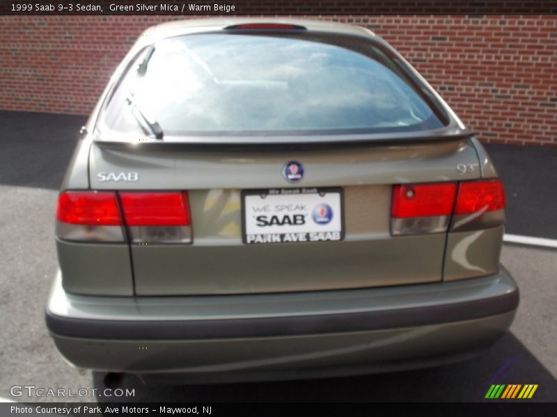 Green Silver Mica / Warm Beige 1999 Saab 9-3 Sedan