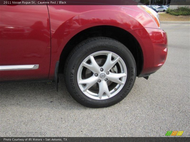 Cayenne Red / Black 2011 Nissan Rogue SV