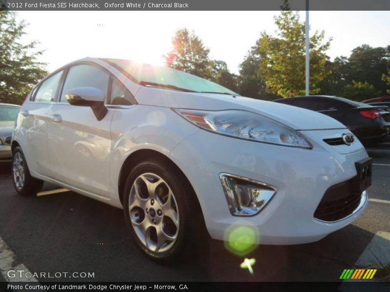 Oxford White / Charcoal Black 2012 Ford Fiesta SES Hatchback