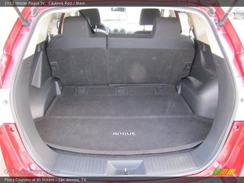 Cayenne Red / Black 2011 Nissan Rogue SV