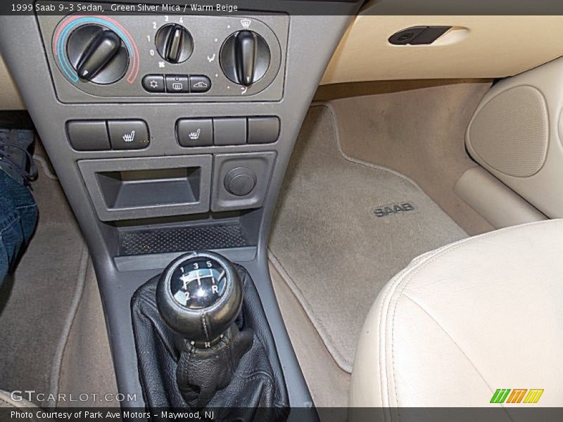 Green Silver Mica / Warm Beige 1999 Saab 9-3 Sedan