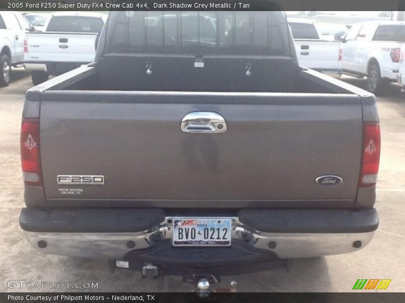 Dark Shadow Grey Metallic / Tan 2005 Ford F250 Super Duty FX4 Crew Cab 4x4