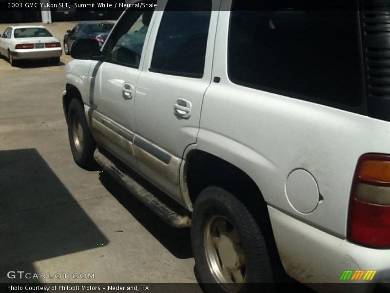 Summit White / Neutral/Shale 2003 GMC Yukon SLT