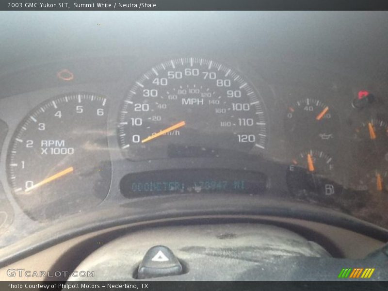 Summit White / Neutral/Shale 2003 GMC Yukon SLT