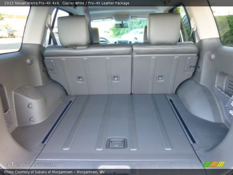 Glacier White / Pro-4X Leather Package 2013 Nissan Xterra Pro-4X 4x4