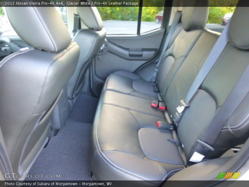 Glacier White / Pro-4X Leather Package 2013 Nissan Xterra Pro-4X 4x4