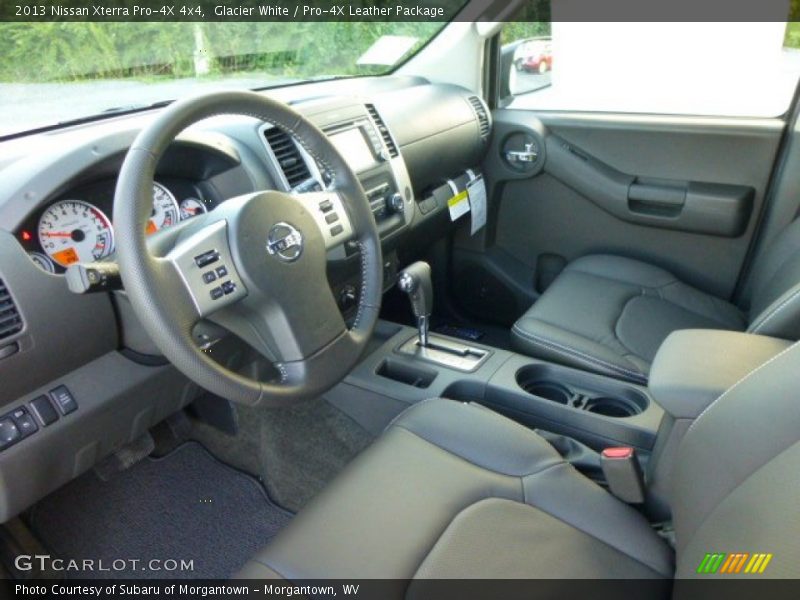 Glacier White / Pro-4X Leather Package 2013 Nissan Xterra Pro-4X 4x4