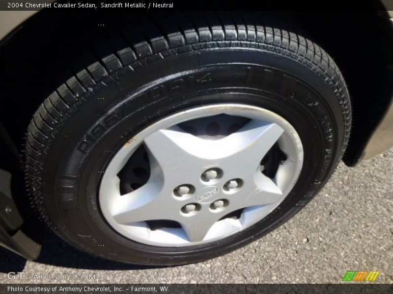 Sandrift Metallic / Neutral 2004 Chevrolet Cavalier Sedan