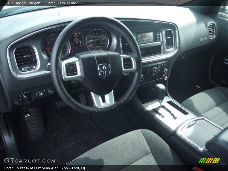 Pitch Black / Black 2012 Dodge Charger SE