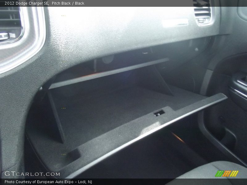 Pitch Black / Black 2012 Dodge Charger SE