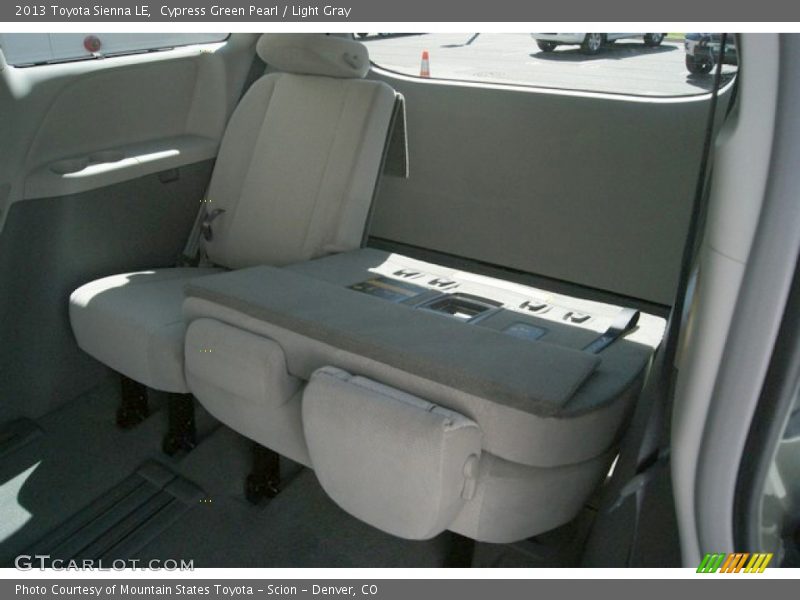 Cypress Green Pearl / Light Gray 2013 Toyota Sienna LE