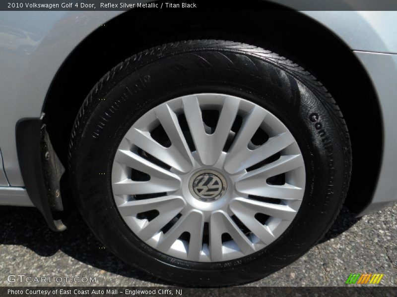 Reflex Silver Metallic / Titan Black 2010 Volkswagen Golf 4 Door