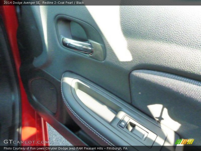 Redline 2-Coat Pearl / Black 2014 Dodge Avenger SE