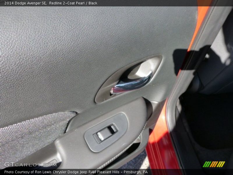 Redline 2-Coat Pearl / Black 2014 Dodge Avenger SE