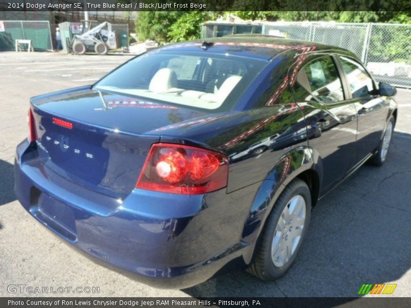 True Blue Pearl / Black/Light Frost Beige 2014 Dodge Avenger SE